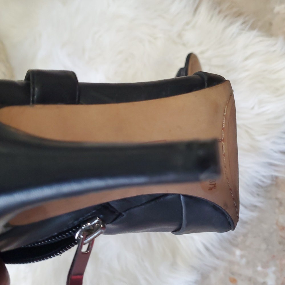 Vince camuto black women's leather open toe bootie heel boots size 7.5M - Picture 16 of 16